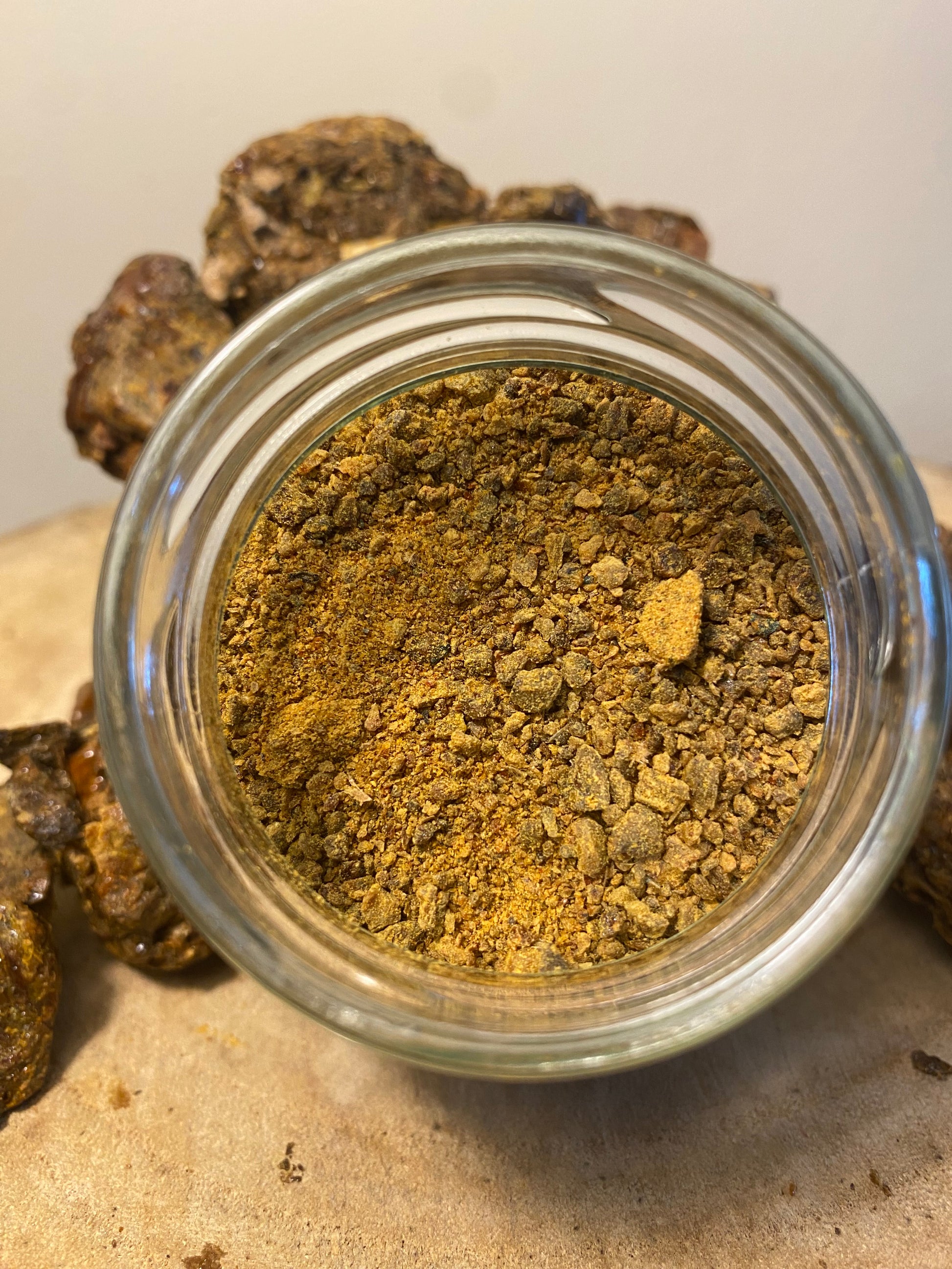 Propolis is a natural resinous substance made by honeybees from tree buds and sap. Rich in antioxidants, flavonoids, vitamins, and minerals, it offers numerous health benefits. Known for its antimicrobial and anti-inflammatory properties, propolis supports immune function, soothes sore throats, and promotes wound healing. Available in tinctures, capsules, and ointments, it is a popular natural remedy for enhancing overall wellness and vitality.
